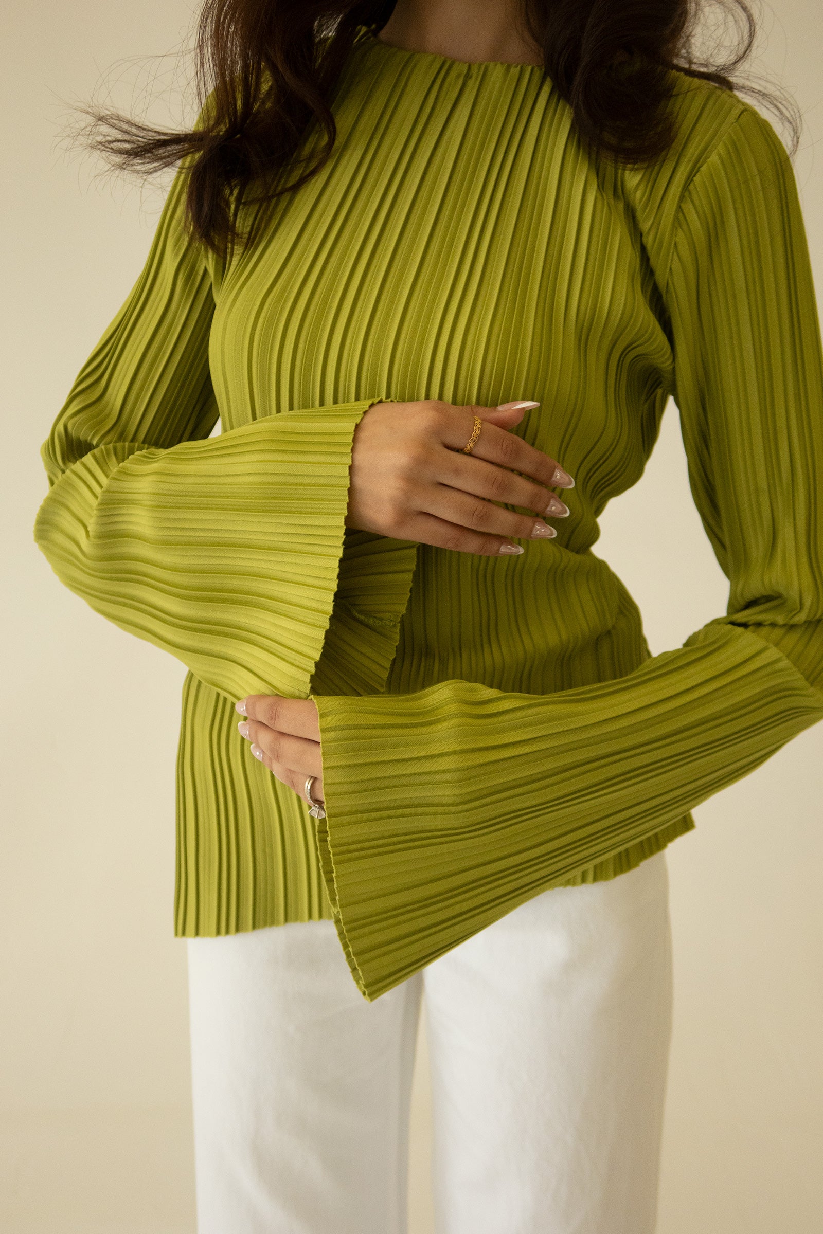 Modest summer Top